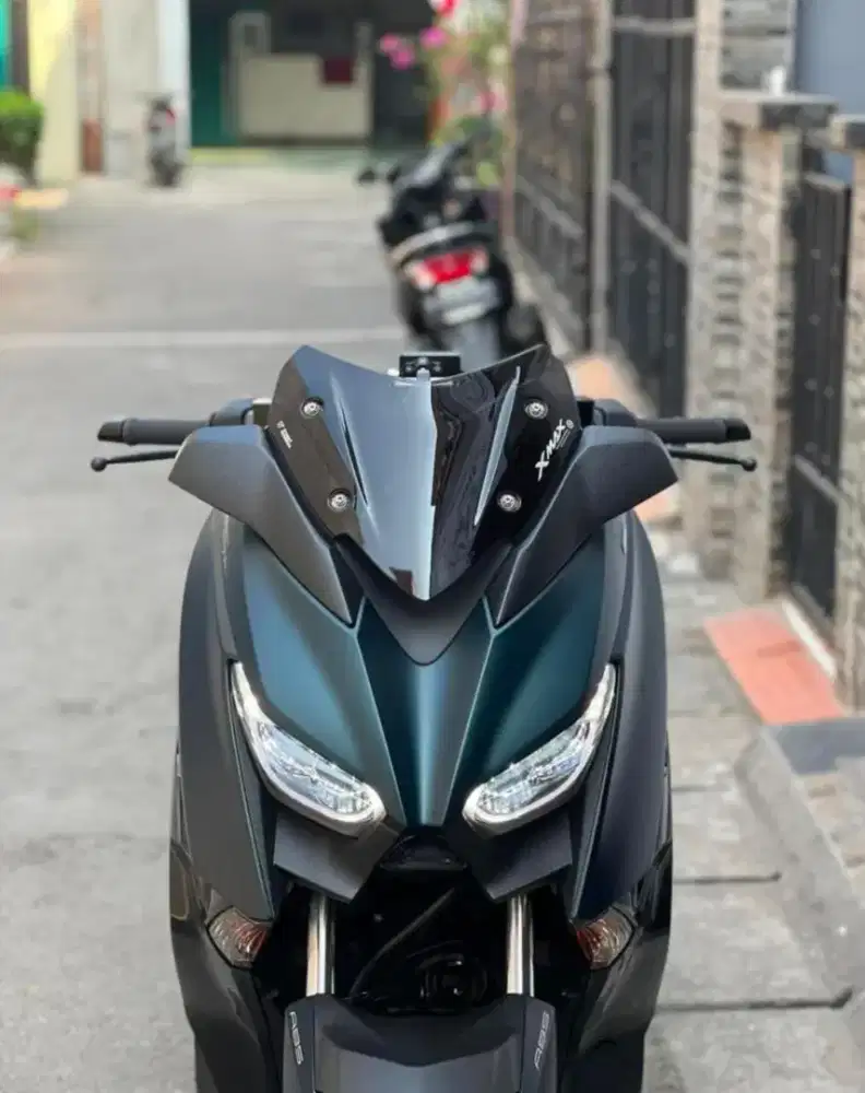 YAMAHA XMAX  2022 GREEN MATE