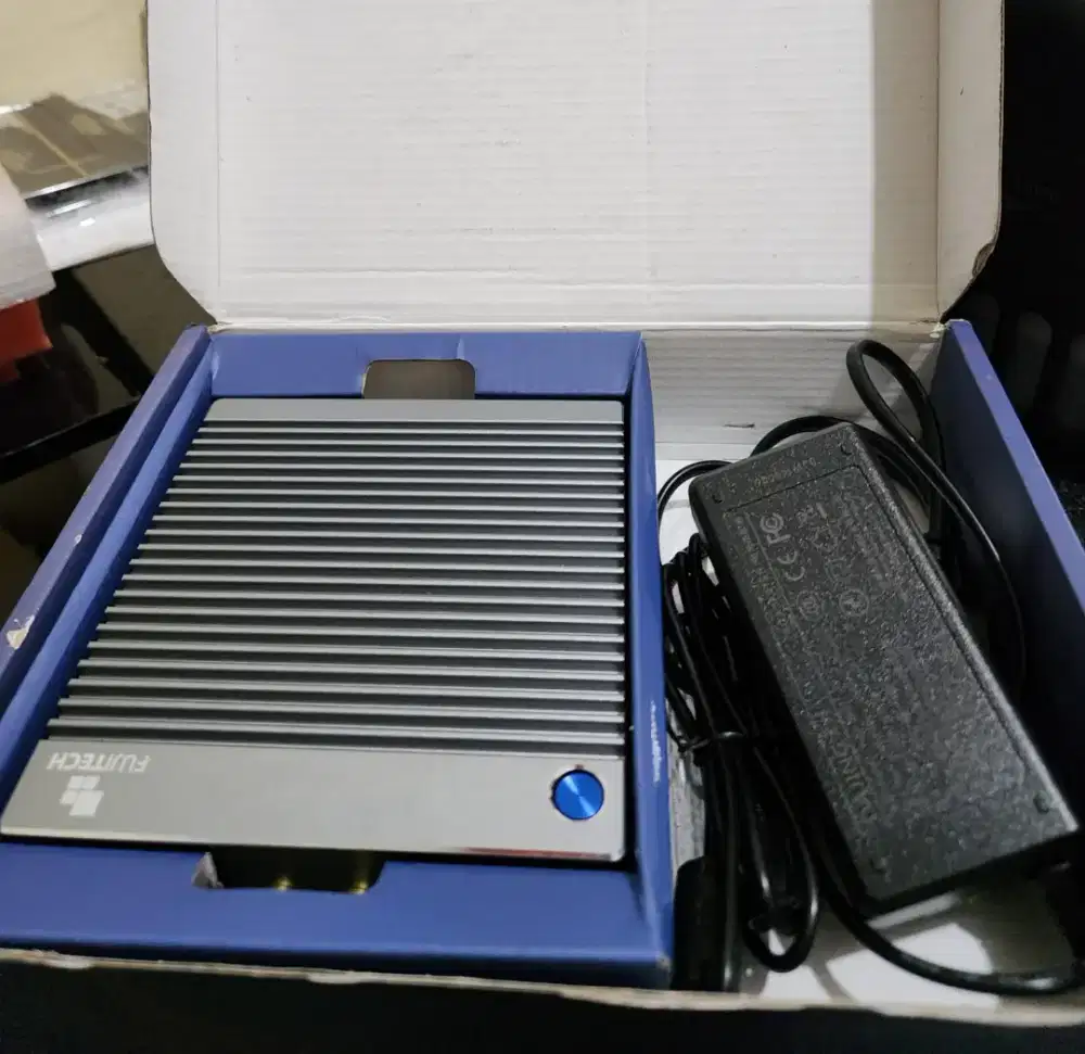 Mini PC industri FUJITECH
Dual LAN