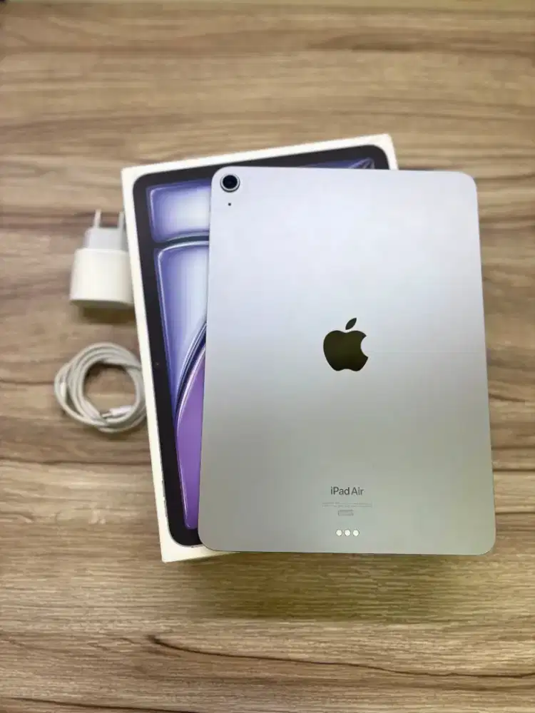 iPad Air M2 128GB ibox like new