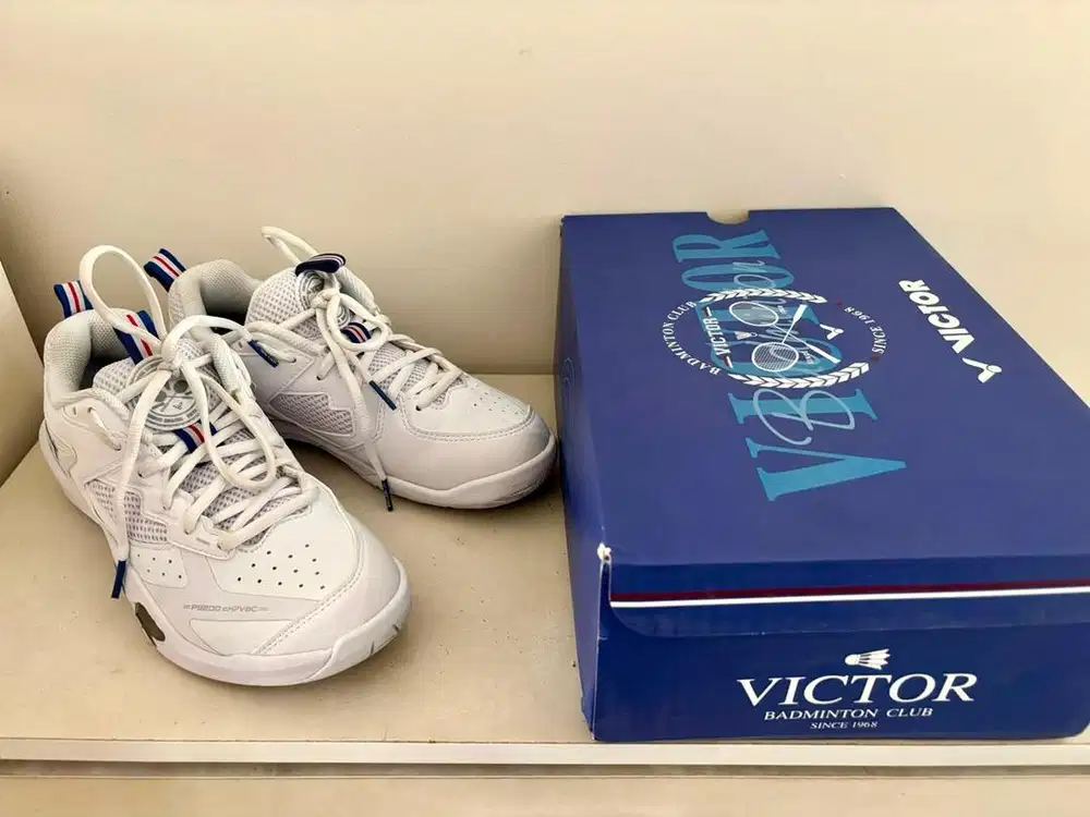 JUAL SEPATU BADMINTON VICTOR CEWE LIMITED EDITION ORIGINAL 1,35 JT !!
