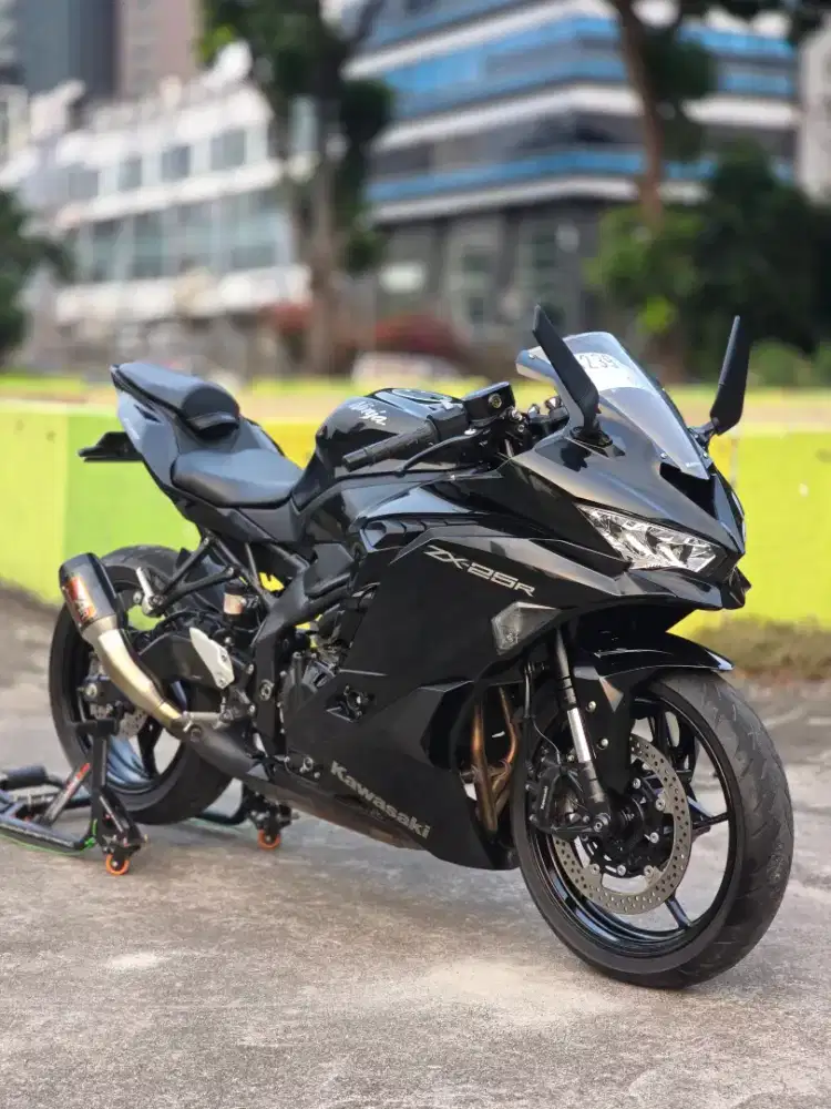 Kawasaki ZX25R NON ABS KM 4000