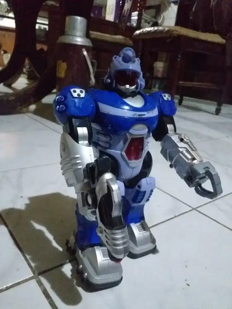 Mainan Robot figure