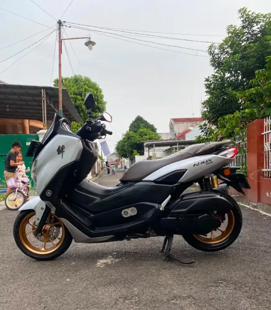 YAMAHA ALL NEW NMAX 2022 CONNECTED KEYLESS GRESS ABIZZ