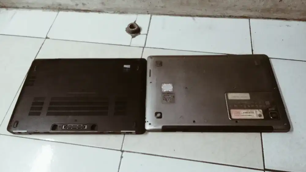 2 leptop minusan dell sama acerr