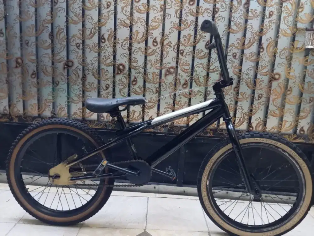 Dijual sepeda BMX ukuran 20 SDH torpedo