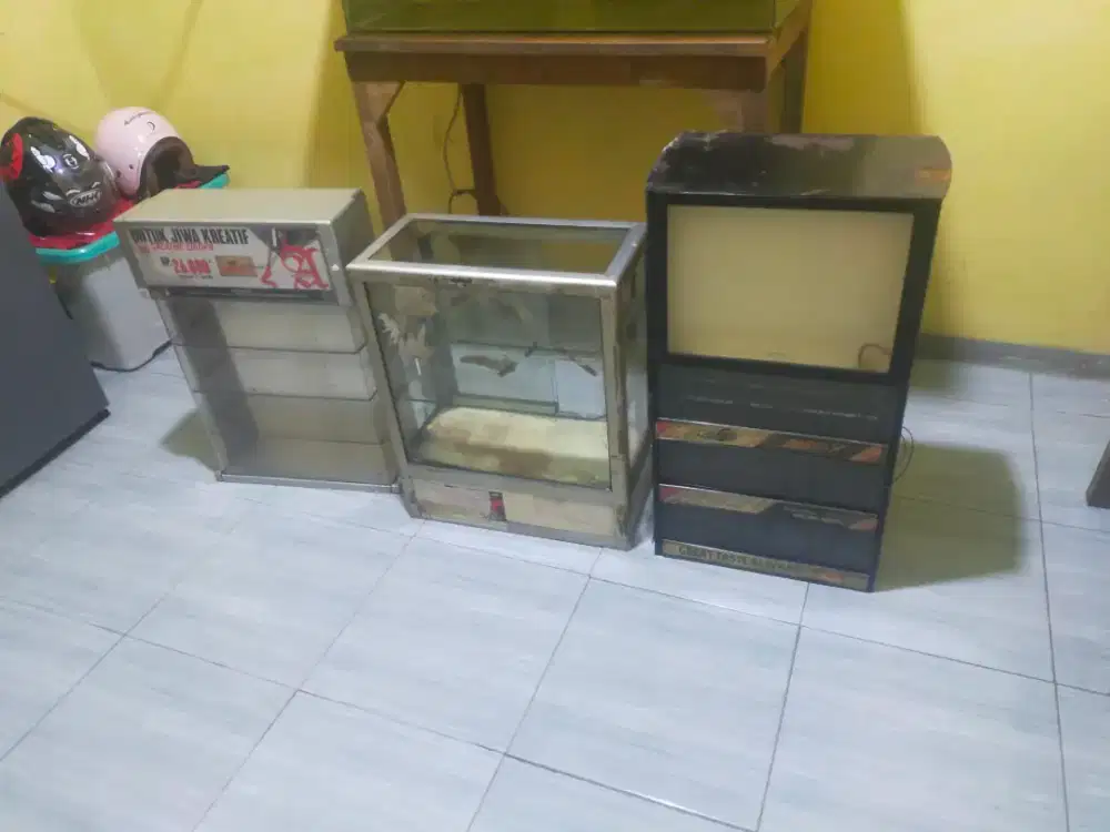 Rak Etalase display