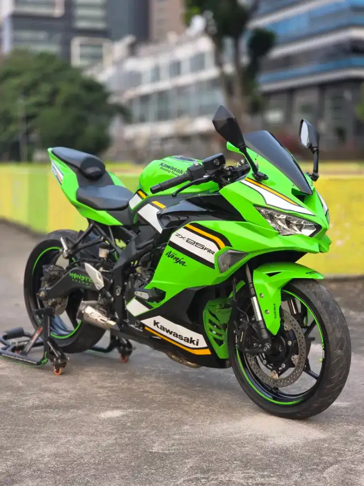 Kawasaki ZX25RR ABS KM 2000