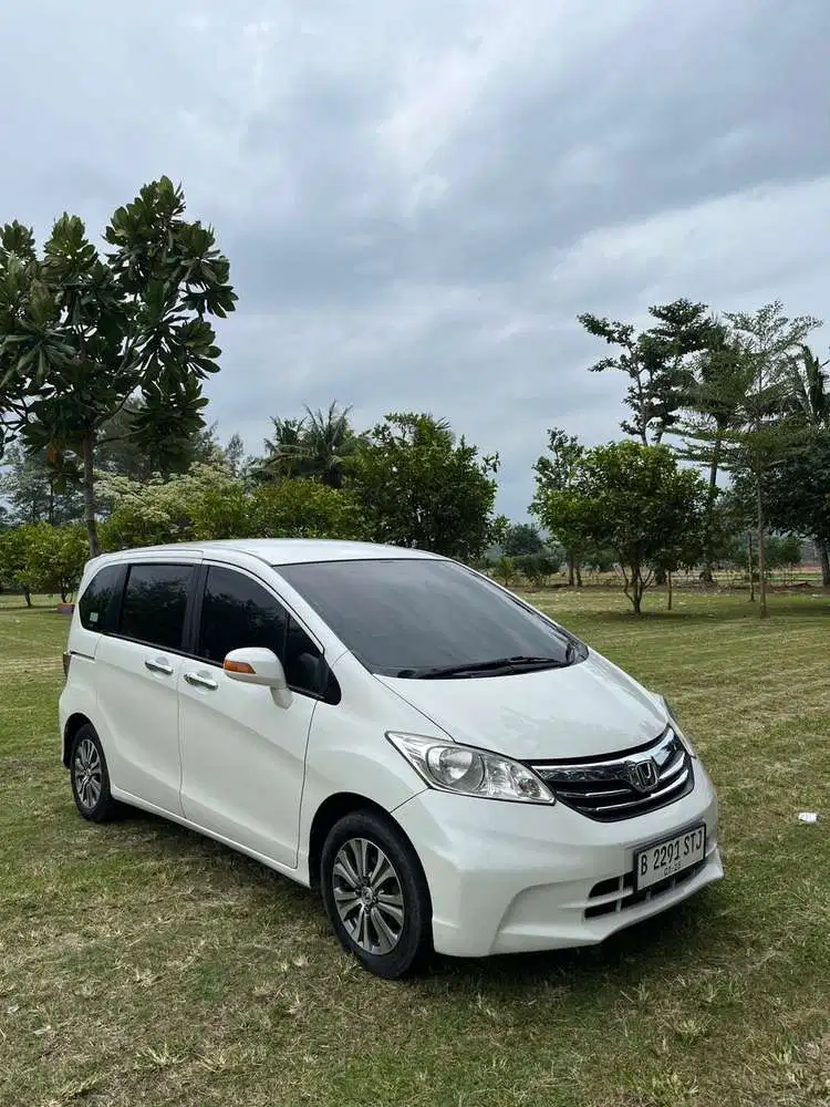 Honda Freed 2013 Bensin