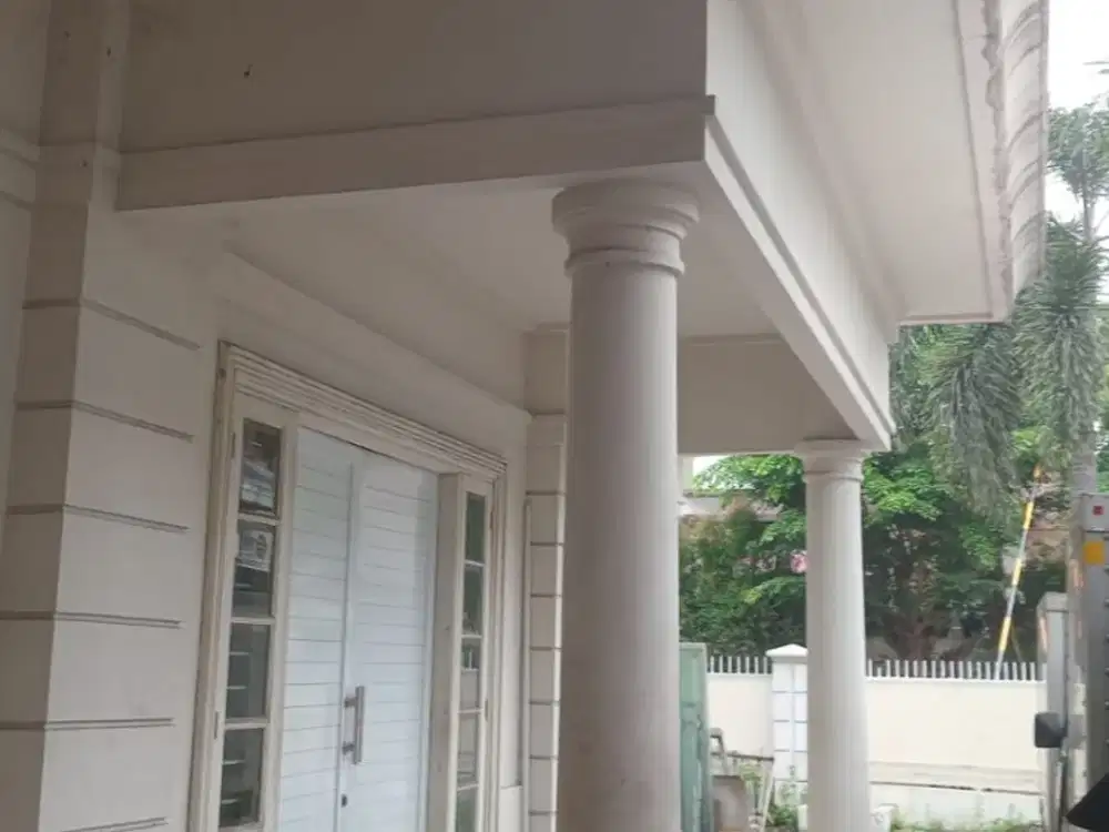 Rumah hoek hitung tanah saja,Permata Buana