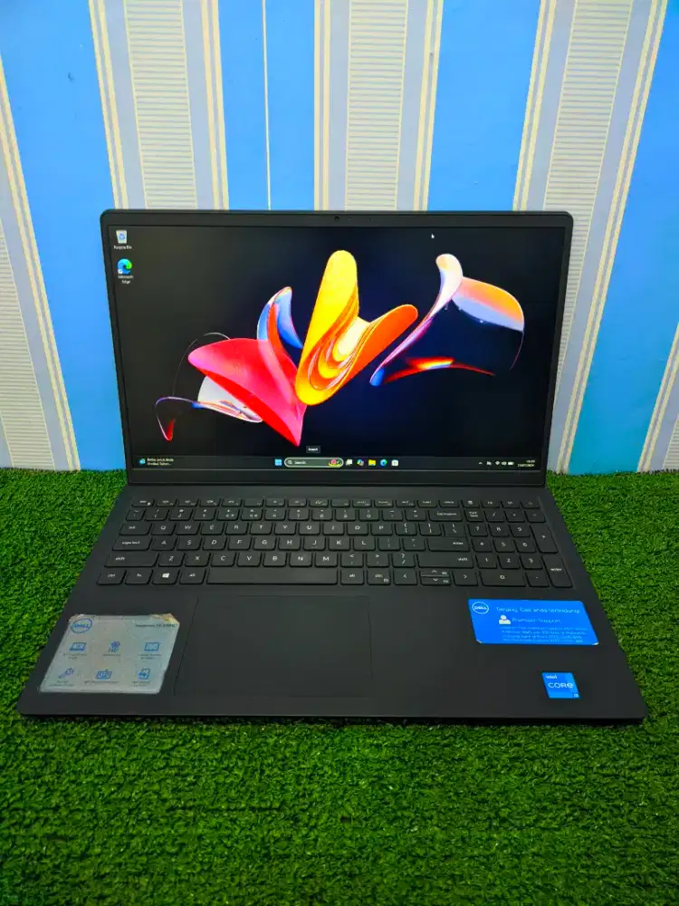 DELL Inspiron 3511 core i3 Gen 11 RAM 8 GB SSD 256 GB