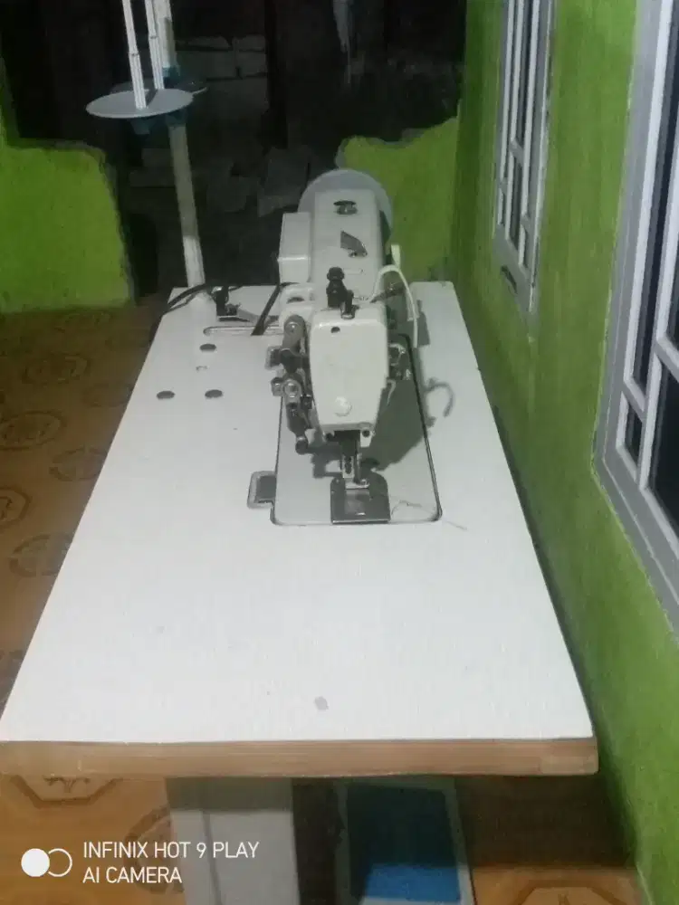 Mau jual nih mesin jahit walking foot tife 0303 untuk menjahit kulit,