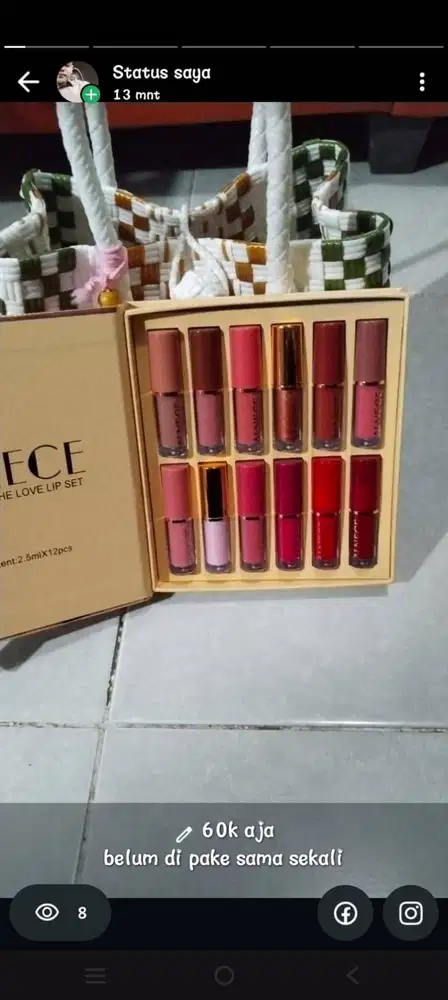 lipstik set bermacam warna