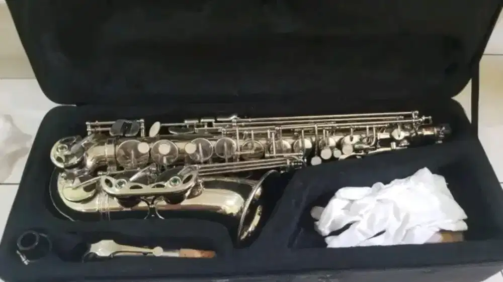 Saxophone alto Harrier