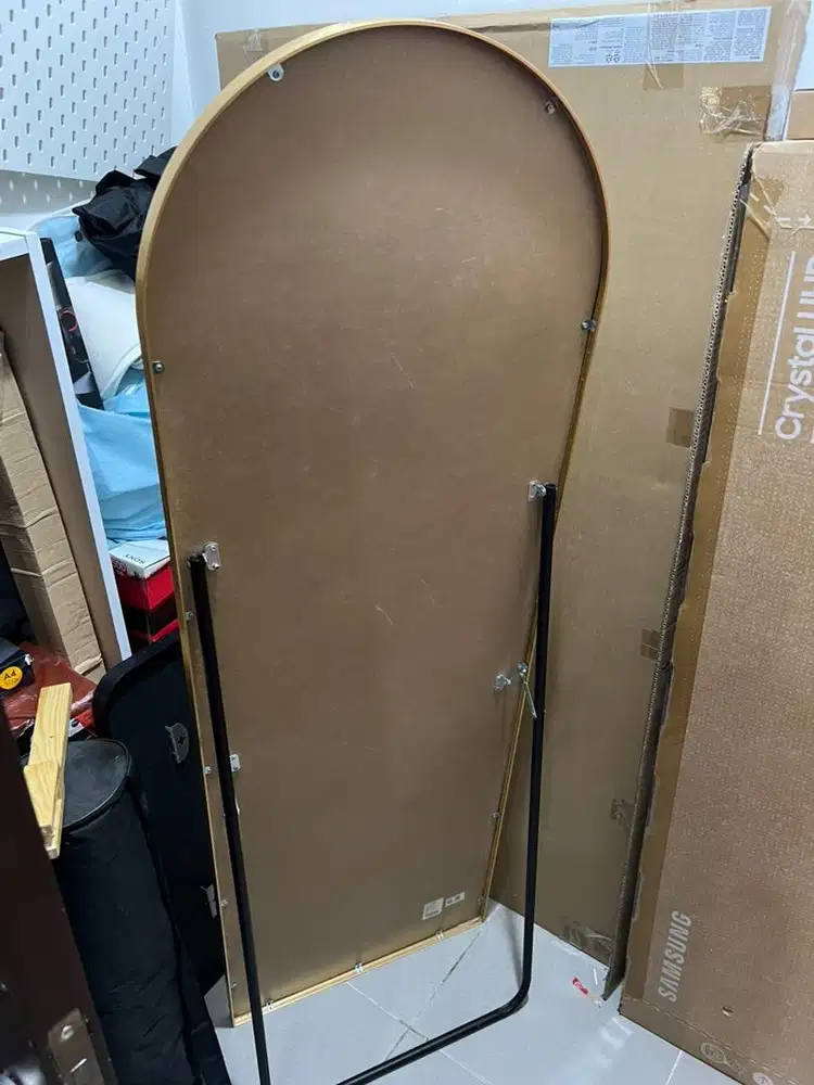 Dijual Cermin Tinggi 150 cm Kondisi Masih Bagus