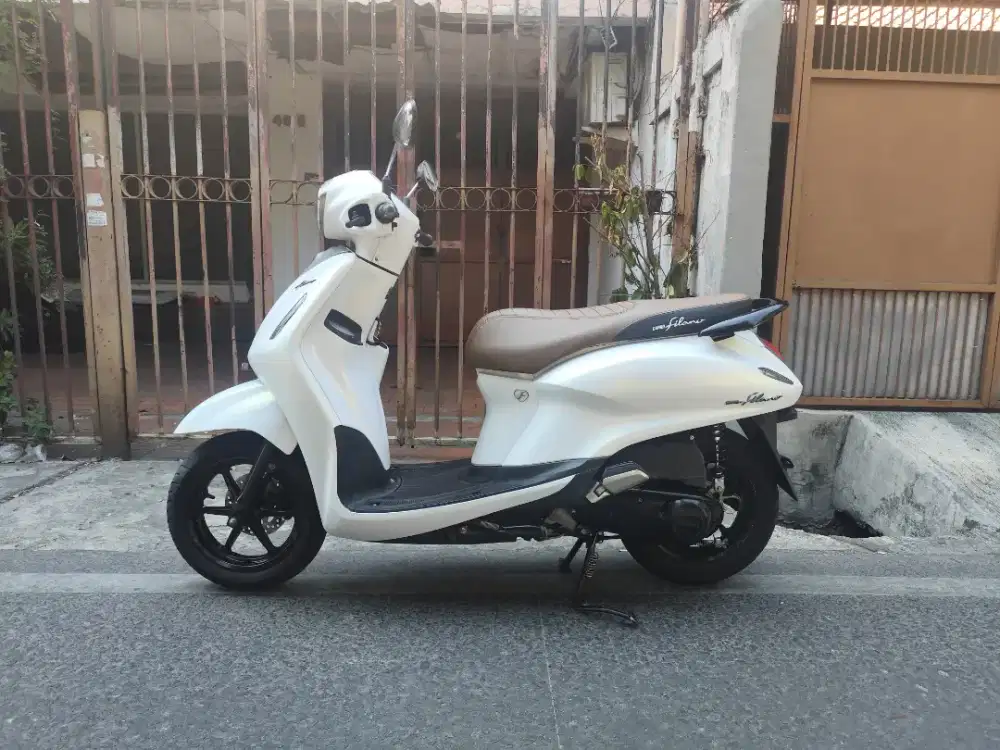 Yamaha grand filano lux 2024 b dki km low istimewa