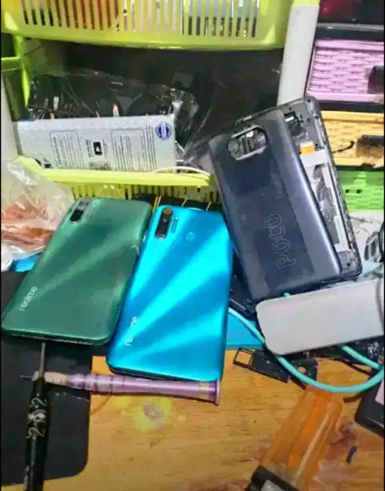 Menerima HP minus diutamakan lengkap