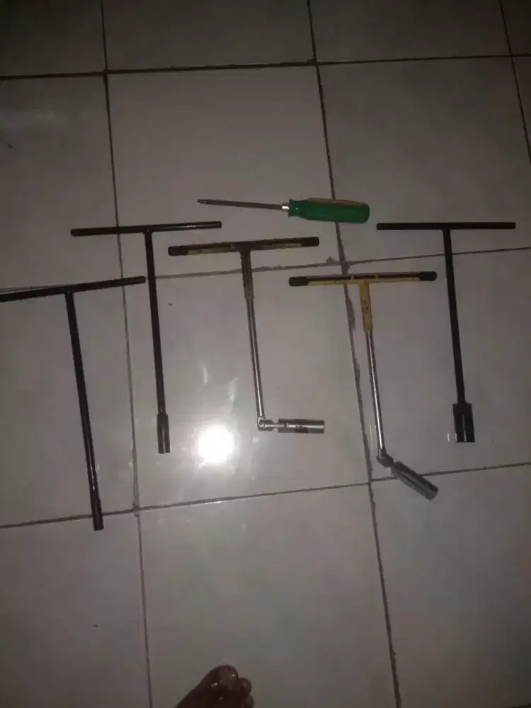 Kunci kunci lippro tekiro