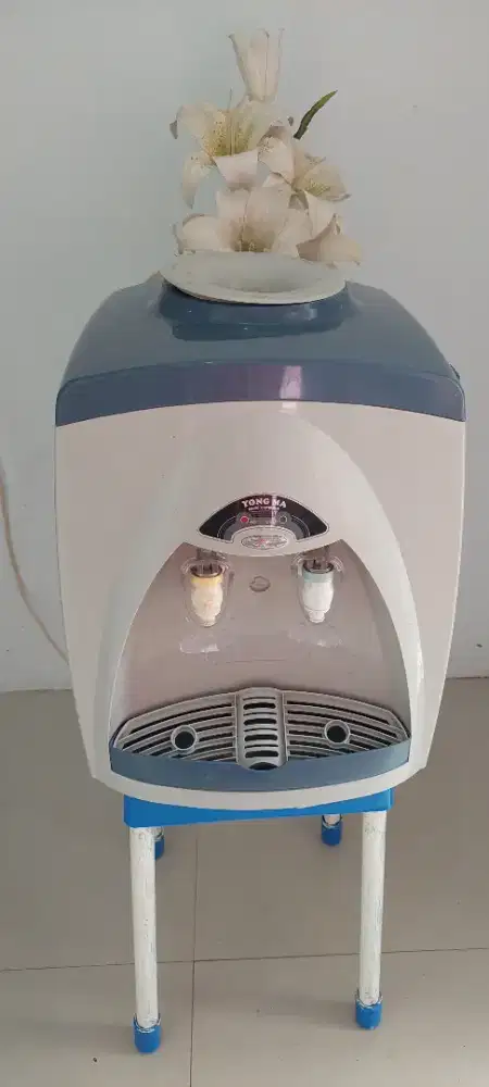 Dispenser bekas - Yong Ma  YD3000HC Hot dan Cold