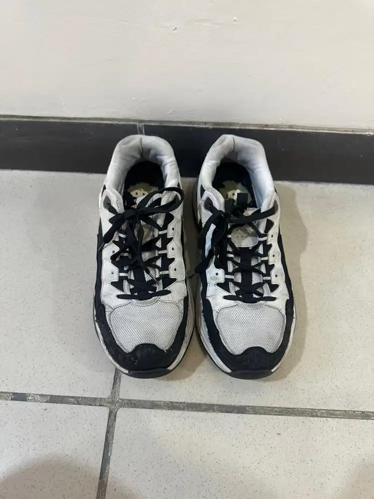 Sepatu Skechers Preloved Bagus Unisex Pria Wanita