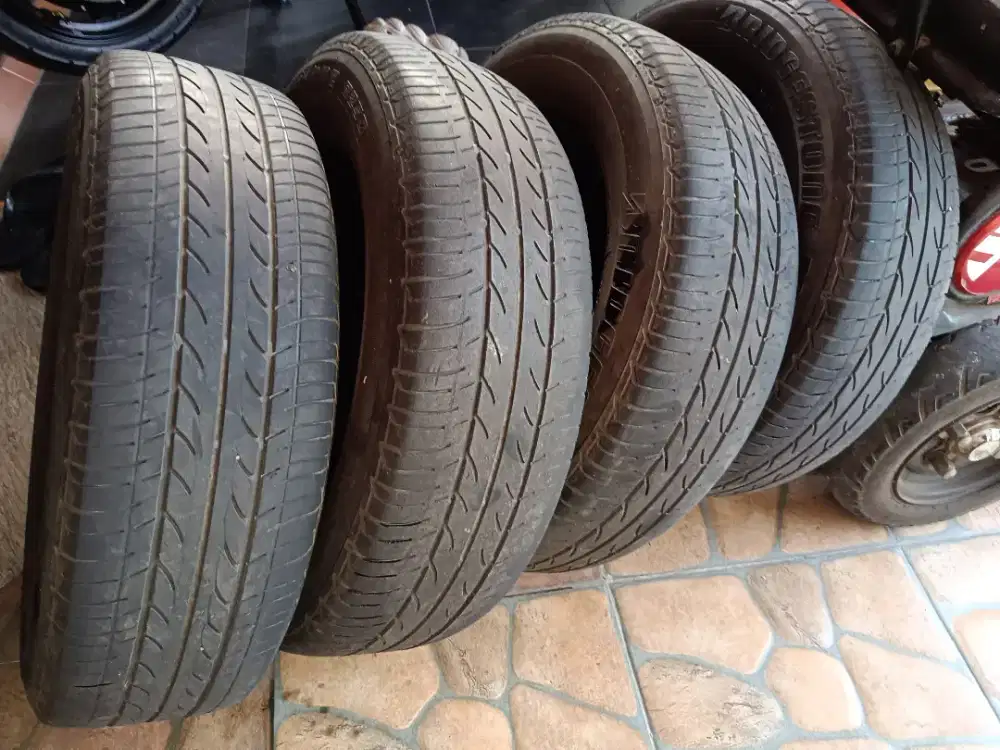 Bridgstone B250 185/70 R14 Th 2021