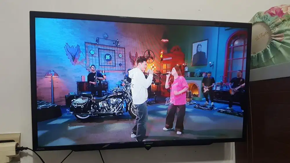 Dijual tv sharp