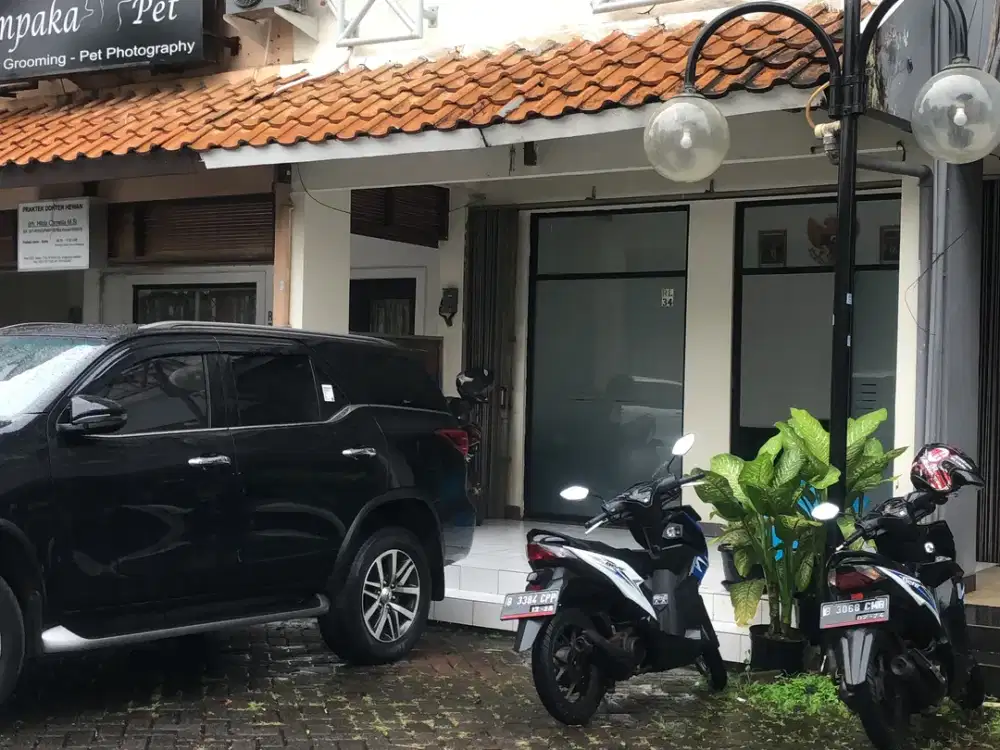 RUKO  SEKTOR 7 BSD SERIUS LEPAS LOKASI STRATEGIS