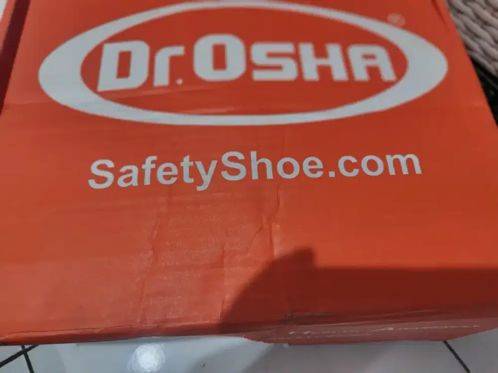 Sepatu safety dr osha UK 42