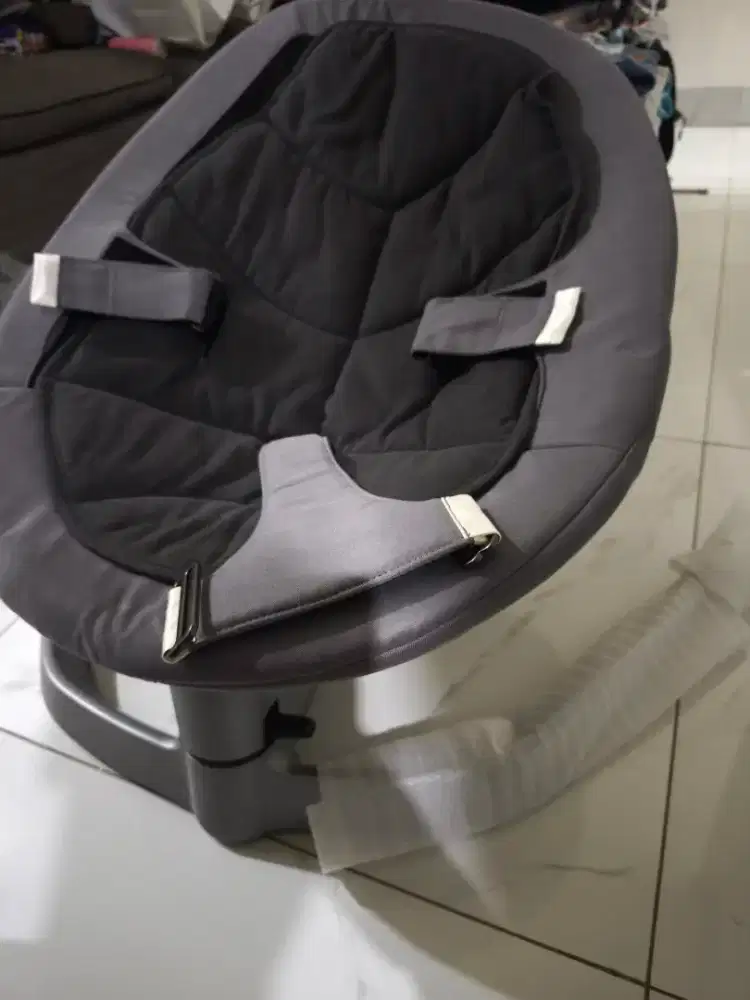 Nuna Leaf Original Grey Bouncer