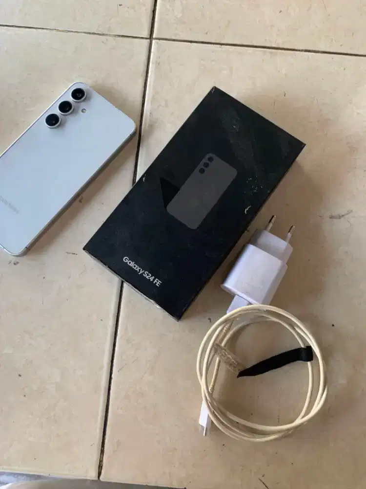 Samsung S24 FE 8/256 GB