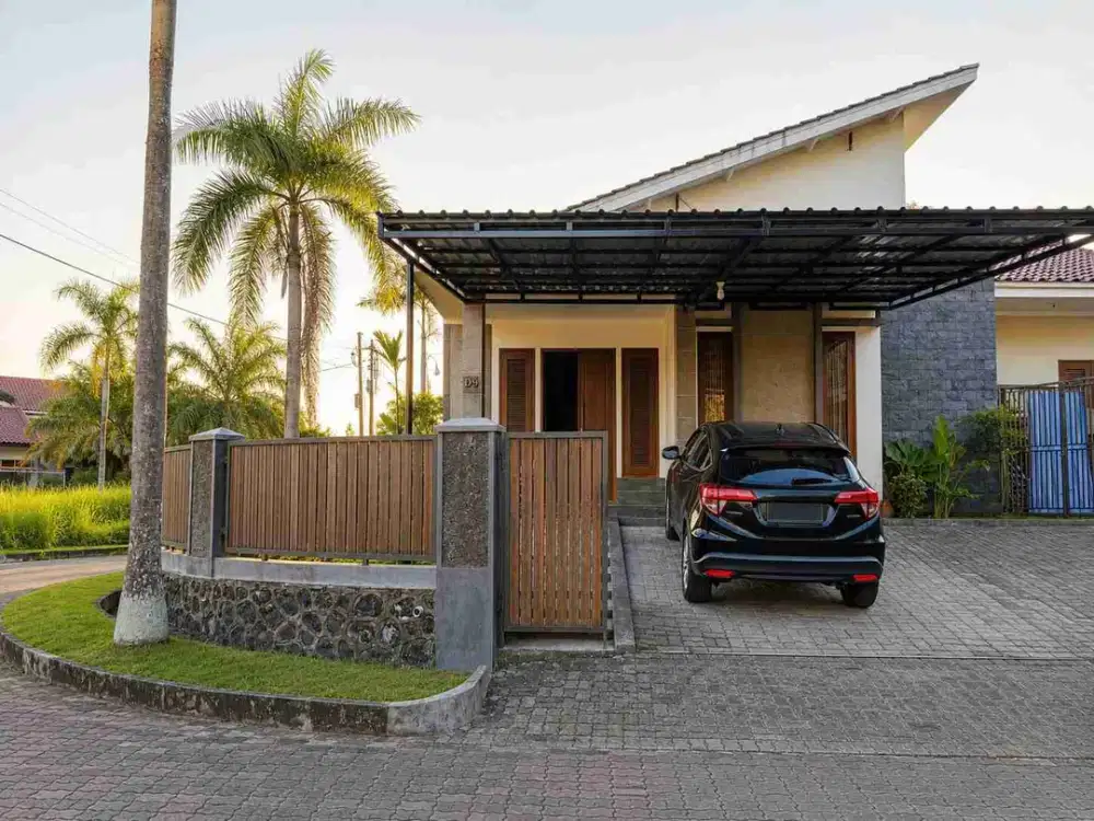 House for Sale. Jual Rumah Hook 3KT+2 Nego sampai deal lokasi Strategis