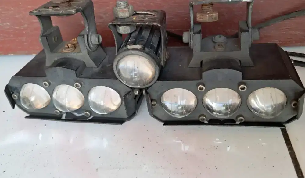 Lampu tembak 3 mata bonus 1 mata