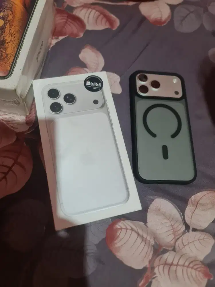 iPhone 17 Promax 256 GB silver iBox