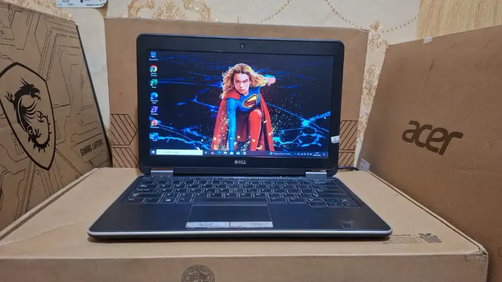 Laptop Dell Latitude E7240 Core i5-4310U RAM 8/128GB SIAP PAKAI
