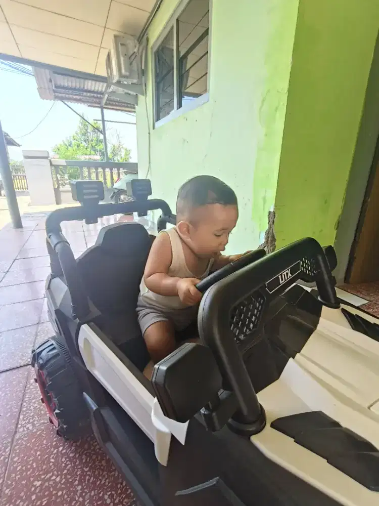 Mobil aki anak, bekas pake