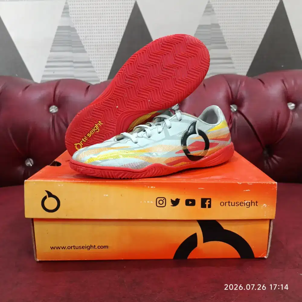 DIJUAL CEPAT SEPATU FUTSAL ANAK ORTUSEIGHT, SIZE 35 (22,5cm)