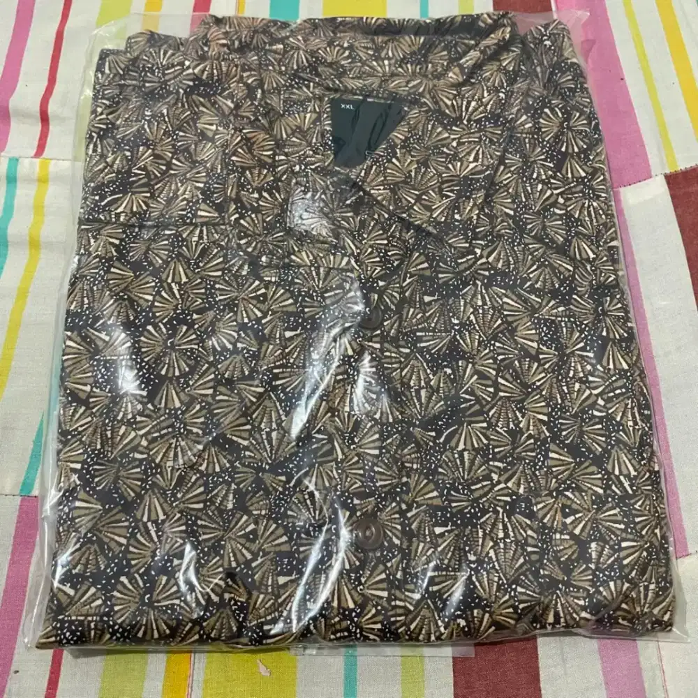 Kemeja Salt N Pepper