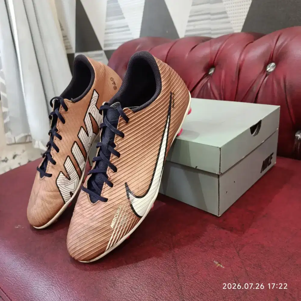 DIJUAL CEPAT SEPATU BOLA NIKE MERCURIAL, SIZE 42,5 (27cm)