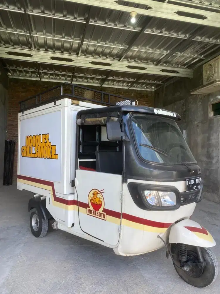 TVS Moko Bajay (Food Truck)