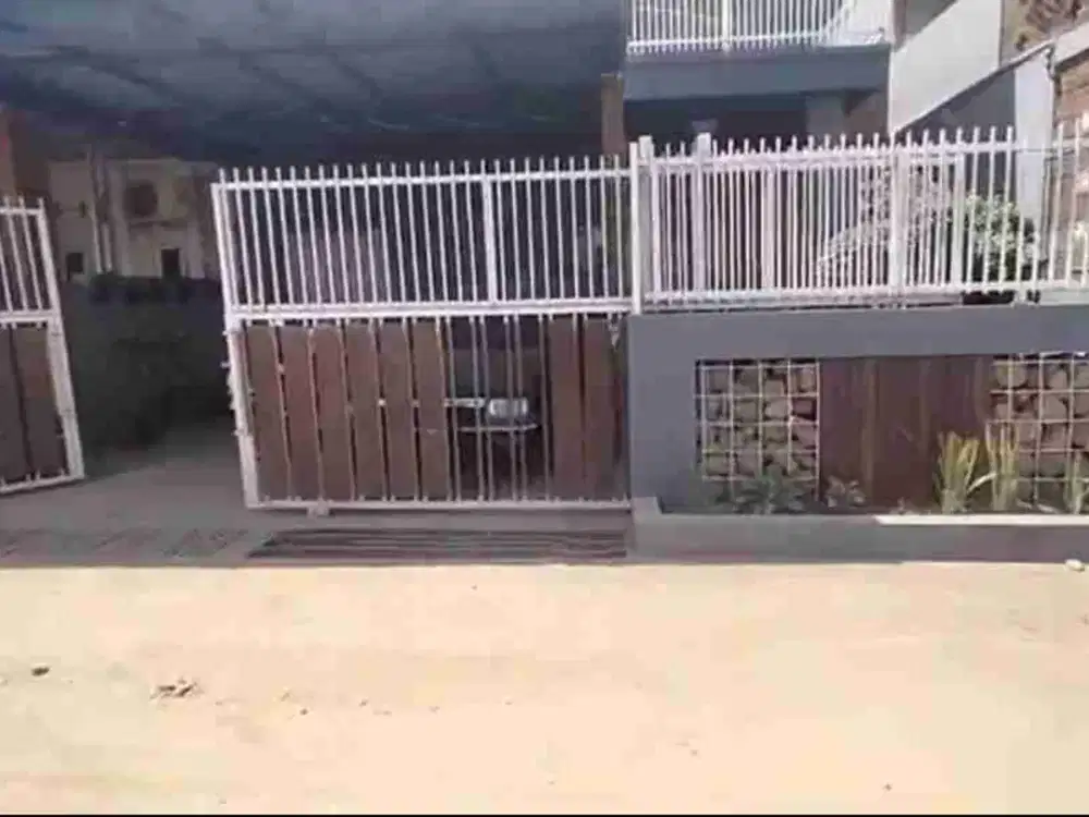 rumah siap huni pusat kota strategis