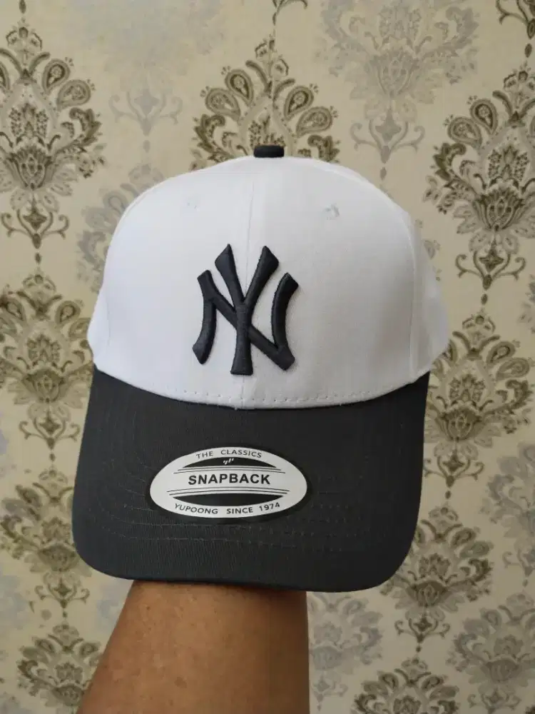 Topi Baseball NY Dwiwarna Import