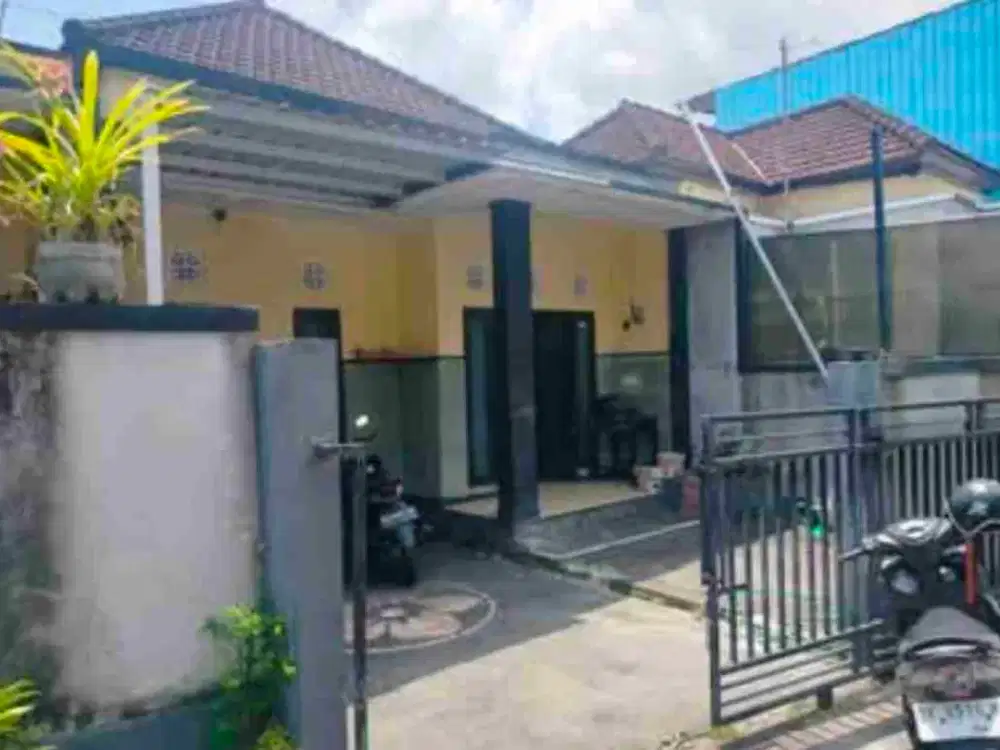 Di jual rumah second minimalis lantai 1 di perumahan dalung permai Kerobokan kaja Kuta Utara