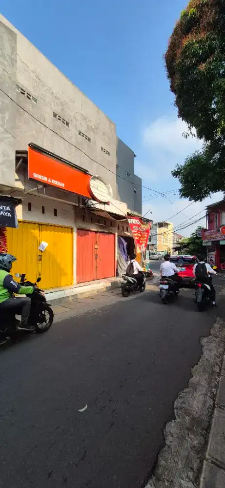 KIOS TAHUNAN JAKARTA BARAT