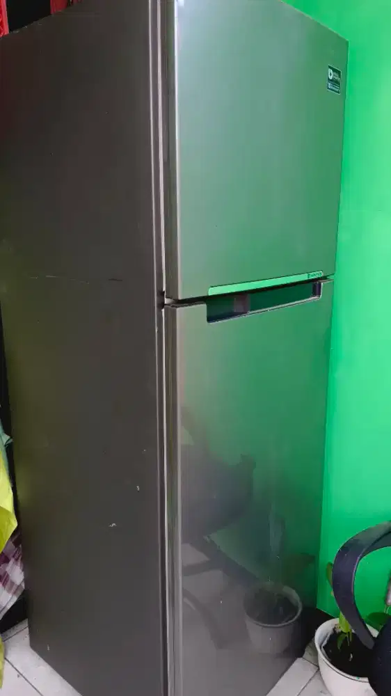 Belinya 5jt'an samsung inverter jumbo mulus kulkas bagus