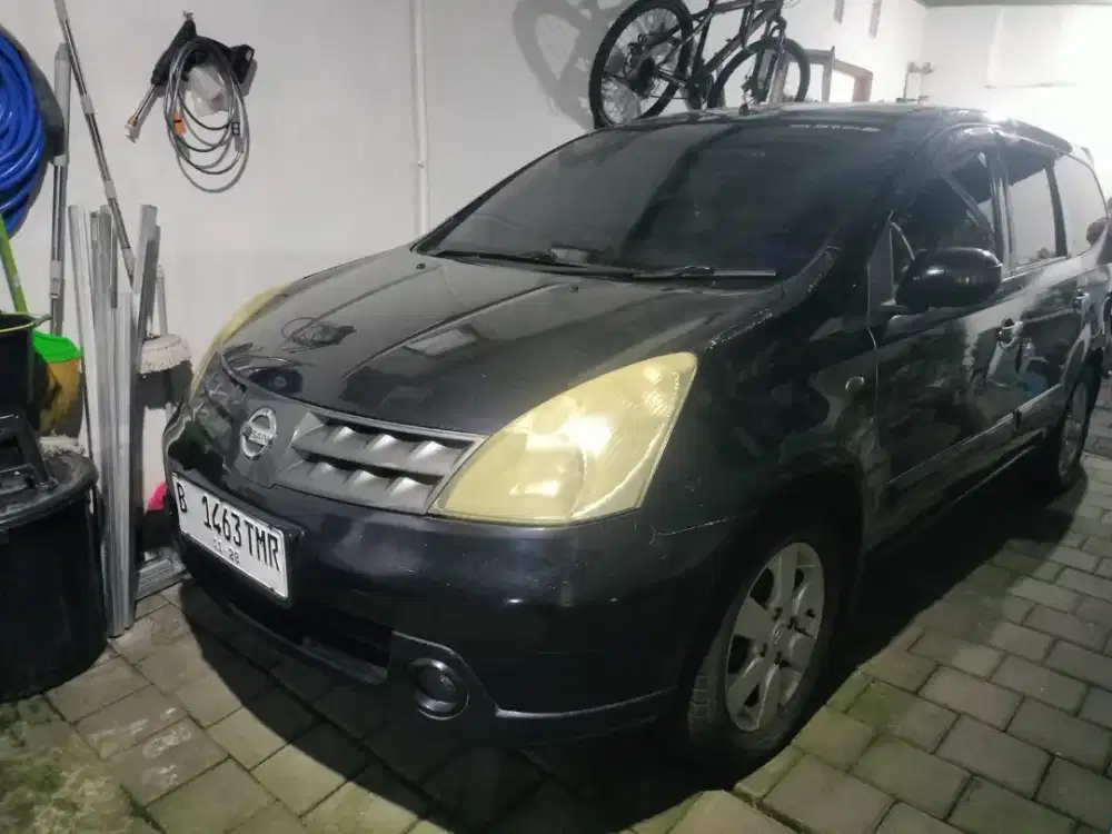 Di Jual Grand Livina Matic