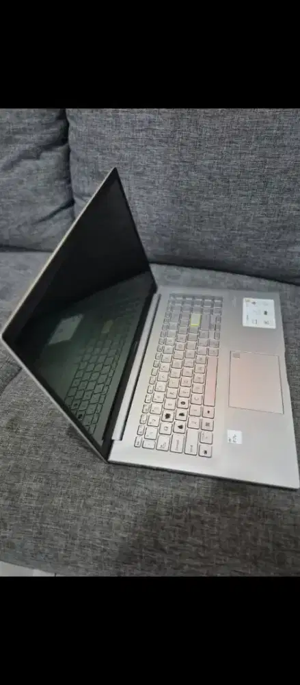 Jual laptop ASUS Vivobook 15 K513ea OLED Tranparent Silver