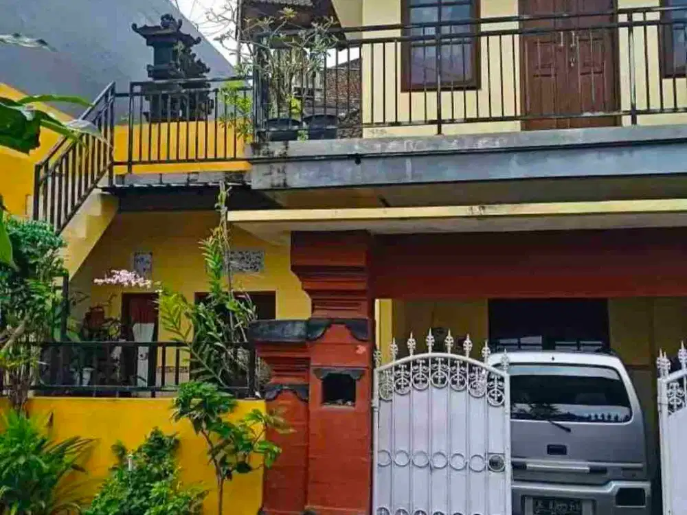 Di jual rumah semi lantai II di perumahan Sanggulan Kediri Tabanan