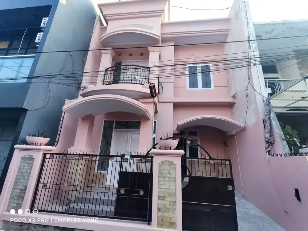 Rumah 2 Lantai Area Ngagel Siap Huni Kosongan