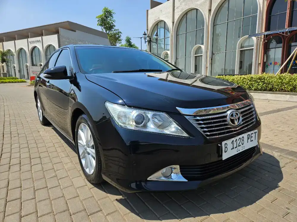 Toyota Camry 2.5 V AT Tahun 2014 , Pajak Panjang