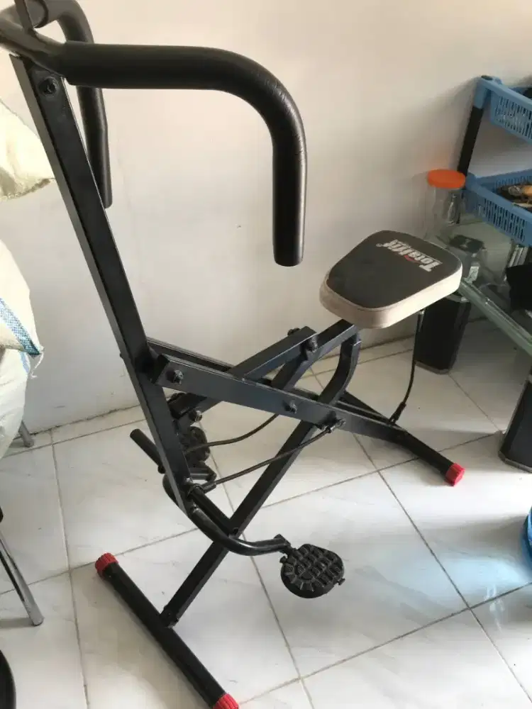 Alat olahraga Gym