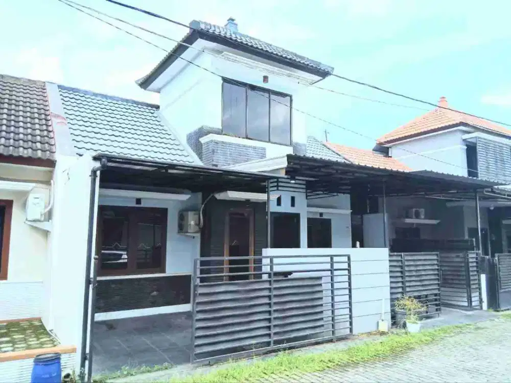 Rumah Terawat di Cluster One Gate Colomadu